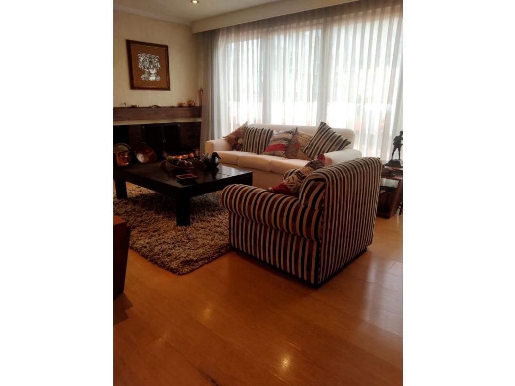 Apartamento de 3 alcobas en venta en Chico, Bogotá, 250 m² · foto 15 de 20