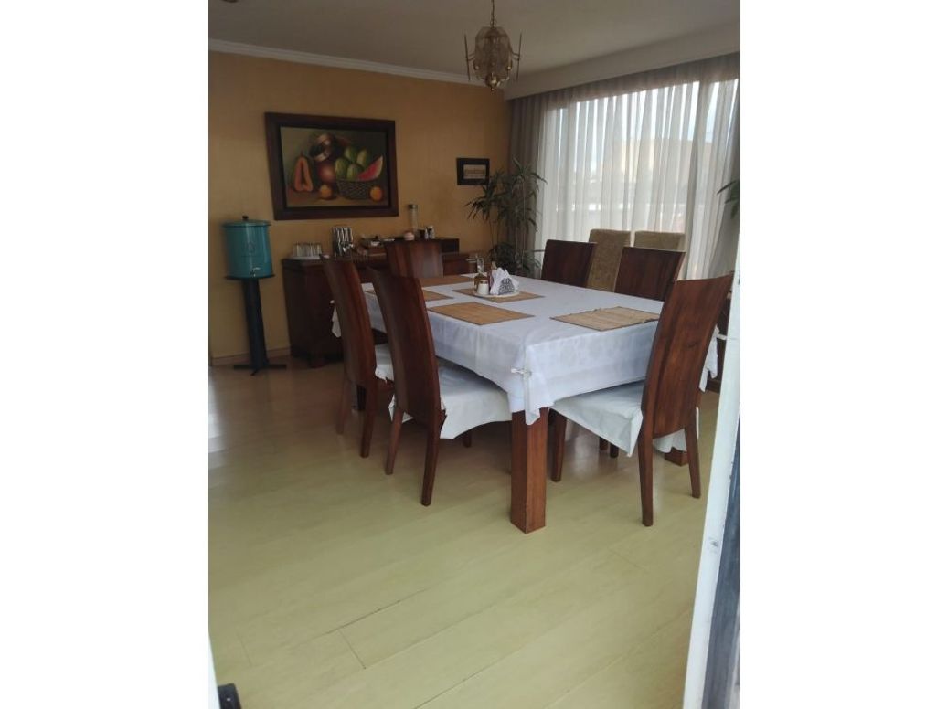 Apartamento de 3 alcobas en venta en Chico, Bogotá, 250 m² · foto 17 de 20
