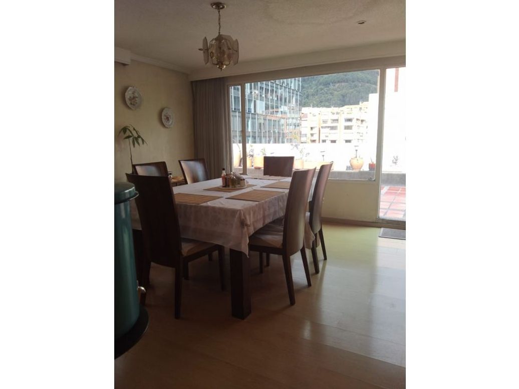 Apartamento de 3 alcobas en venta en Chico, Bogotá, 250 m² · foto 3 de 20