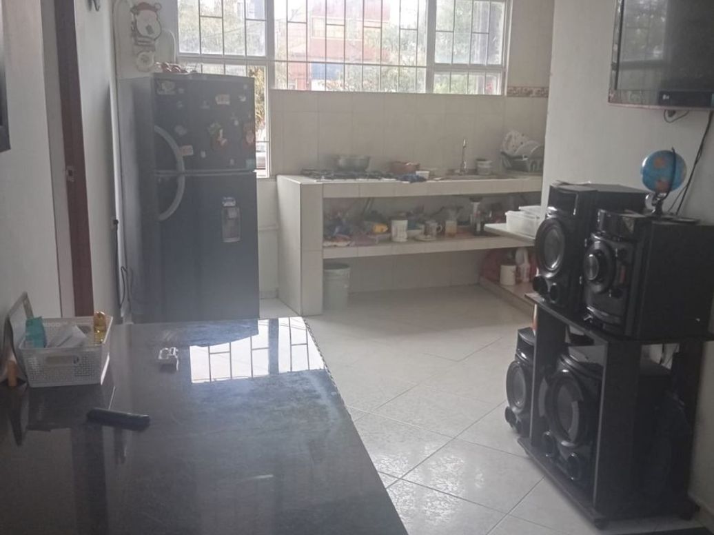 Casa de 5 alcobas en venta en Santiago, Bogotá, 253 m² · foto 6 de 20