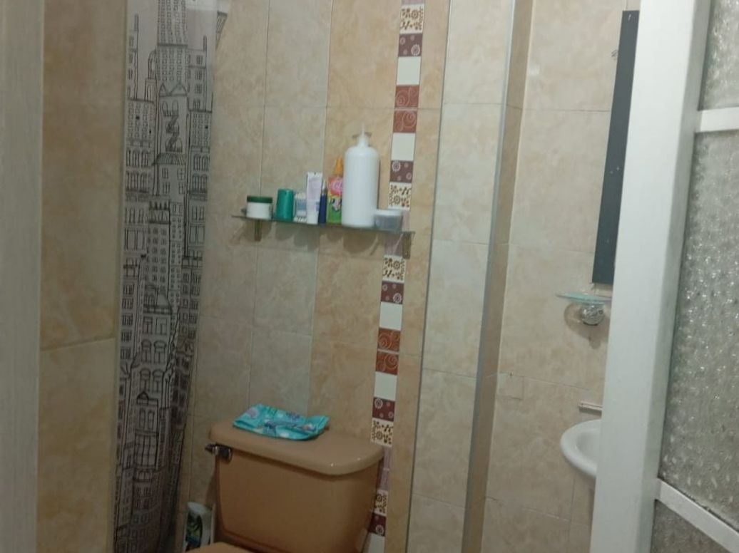 Casa de 5 alcobas en venta en Santiago, Bogotá, 253 m² · foto 5 de 20