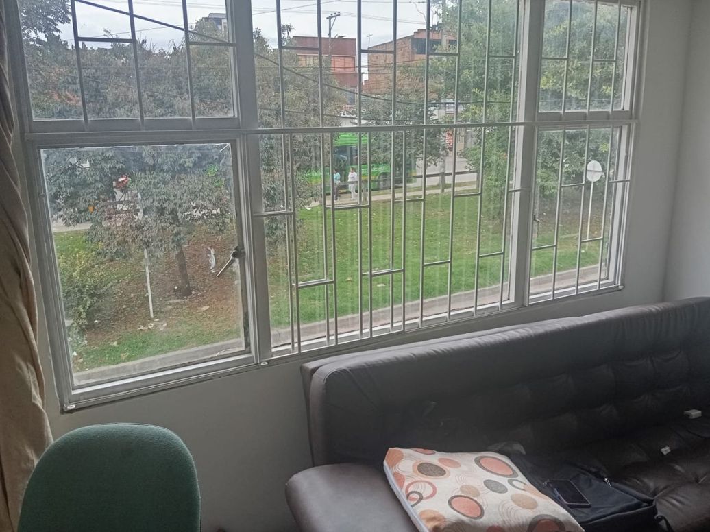 Casa de 5 alcobas en venta en Santiago, Bogotá, 253 m² · foto 8 de 20
