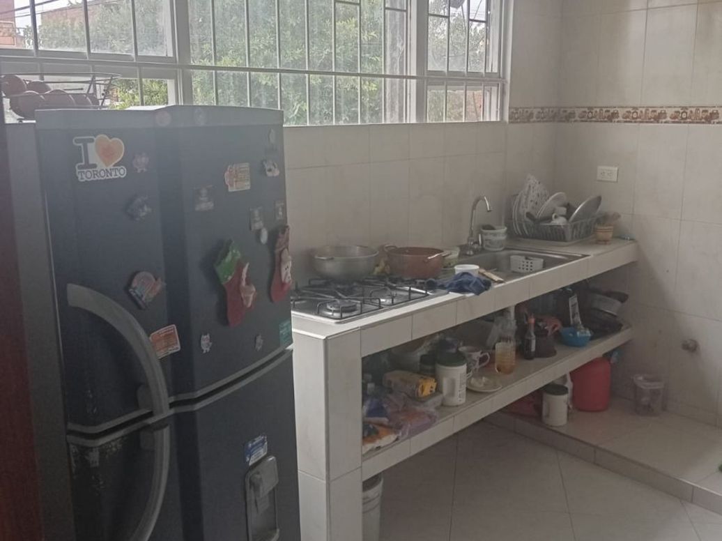 Casa de 5 alcobas en venta en Santiago, Bogotá, 253 m² · foto 9 de 20