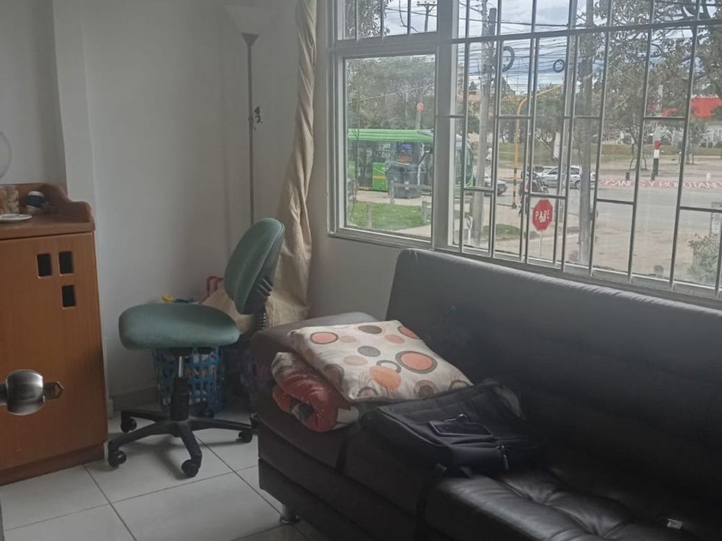 Casa de 5 alcobas en venta en Santiago, Bogotá, 253 m² · foto 12 de 20