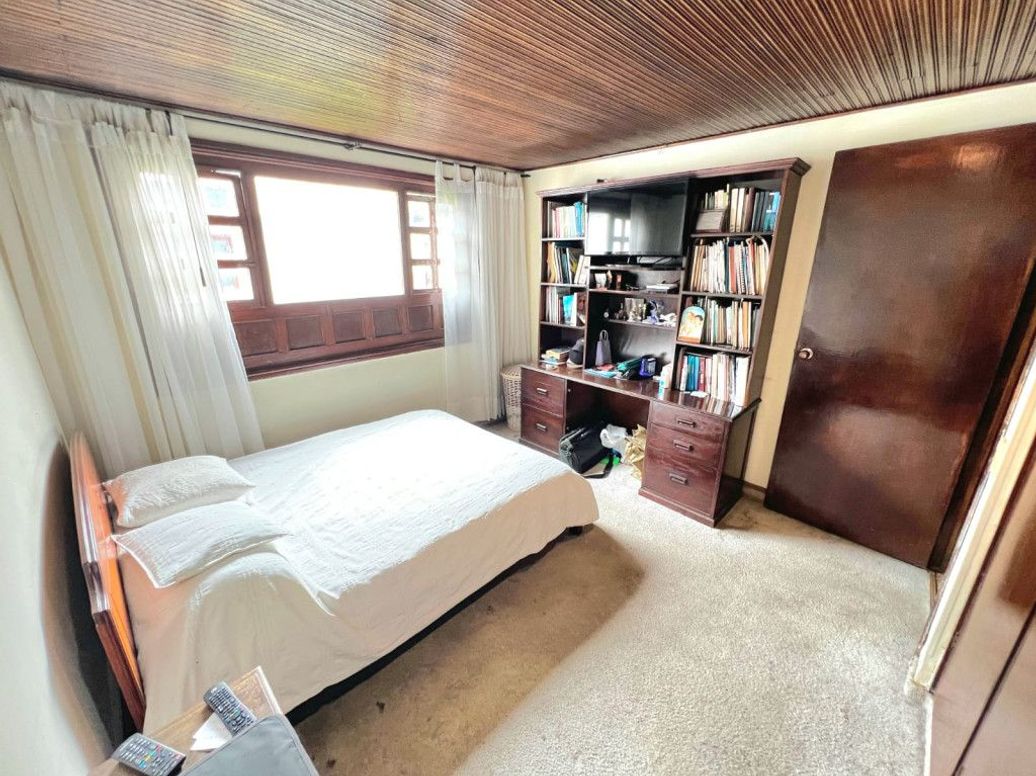 Casa de 4 alcobas en venta en El Contador, Bogotá, 422 m² · foto 9 de 16