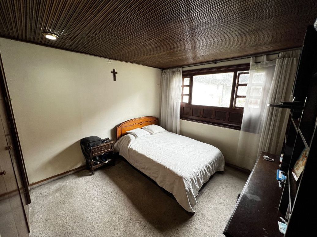 Casa de 4 alcobas en venta en El Contador, Bogotá, 422 m² · foto 11 de 16