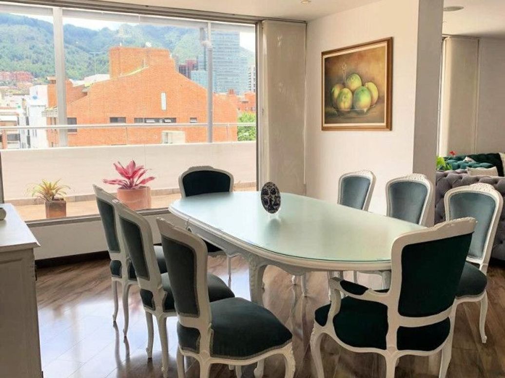 Apartamento de 4 alcobas en venta en Santa Barbara Central, Bogotá, 399 m² · foto 4 de 20
