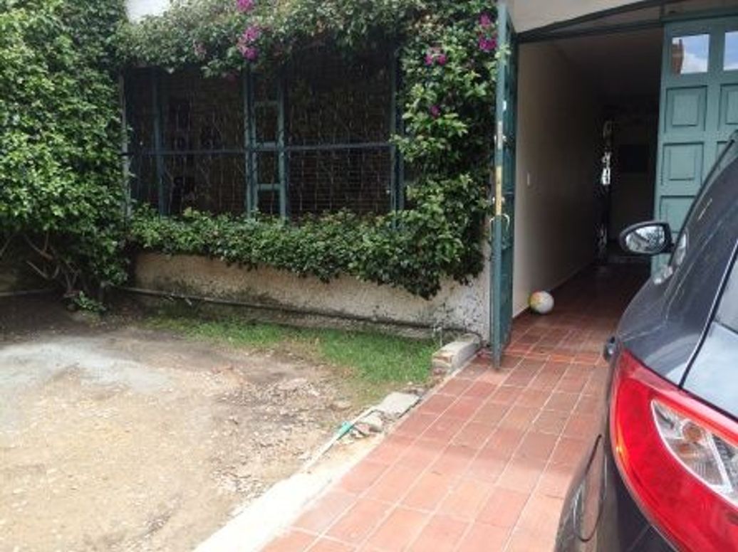 Casa de 4 alcobas en arriendo en Molinos Norte, Bogotá, 220 m² · foto 3 de 19