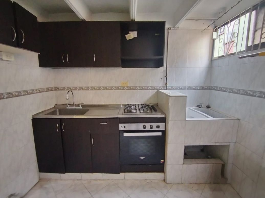 Apartamento de 3 alcobas en venta en Casa Blanca Et. I, Bogotá, 54 m² · foto 2 de 18