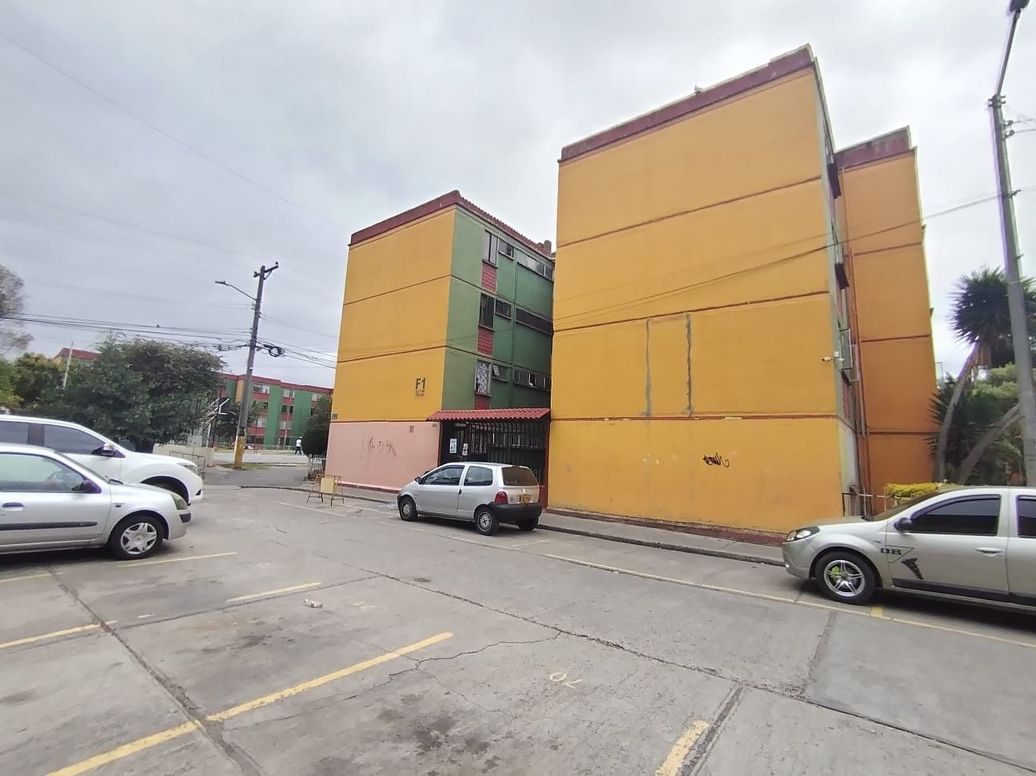 Apartamento de 3 alcobas en venta en Casa Blanca Et. I, Bogotá, 54 m² · foto 15 de 18