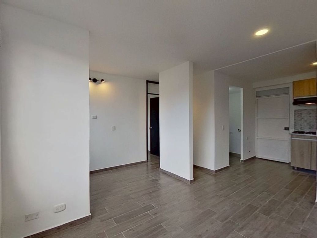 Apartamento de 2 alcobas en venta en Ub. Castilla Real, Bogotá, 37 m² · foto 2 de 8
