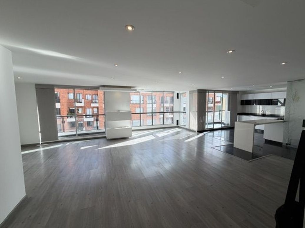Apartamento en arriendo en Rincon Del Chicó, Bogotá · foto 2 de 20
