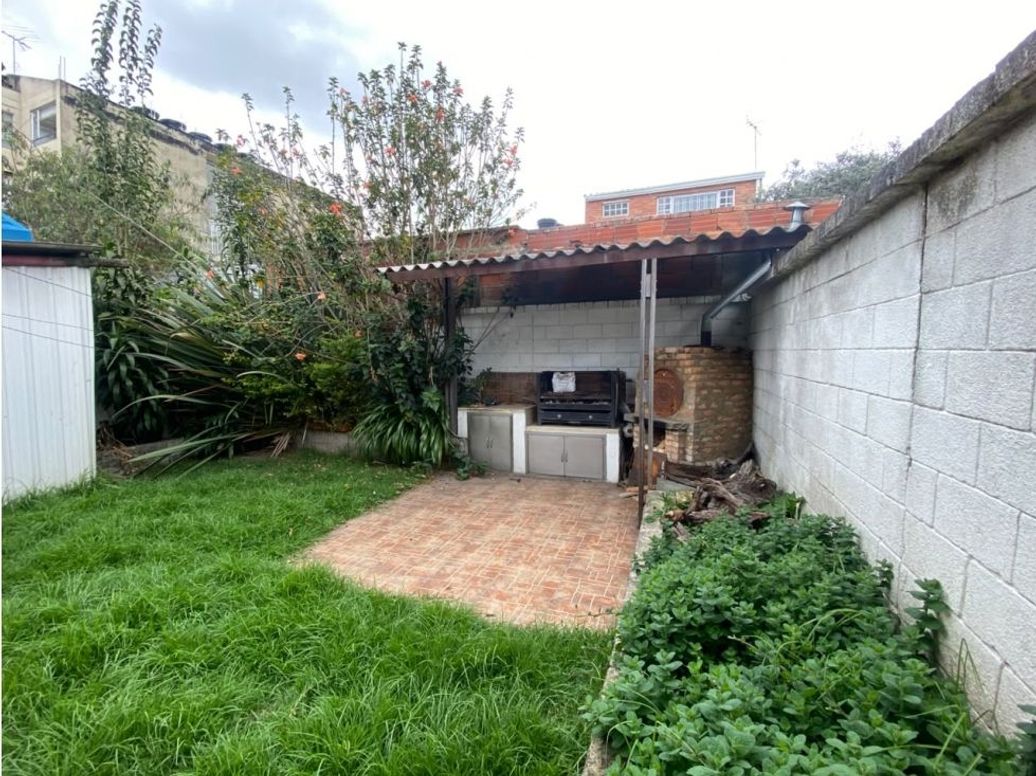 Casa de 5 alcobas en venta en Andes Norte, Bogotá, 400 m² · foto 4 de 18