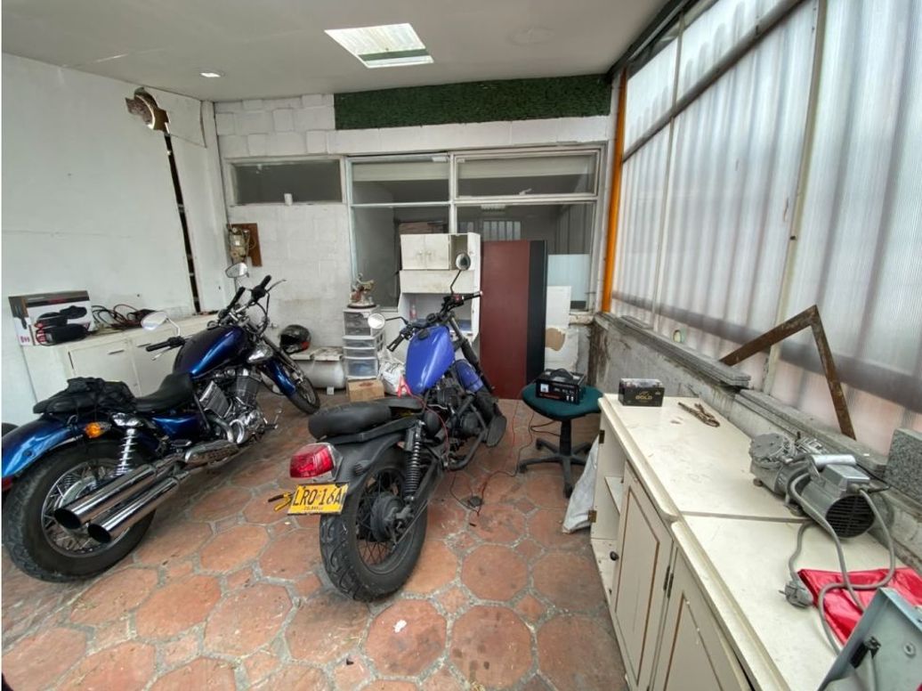 Casa de 5 alcobas en venta en Andes Norte, Bogotá, 400 m² · foto 17 de 18