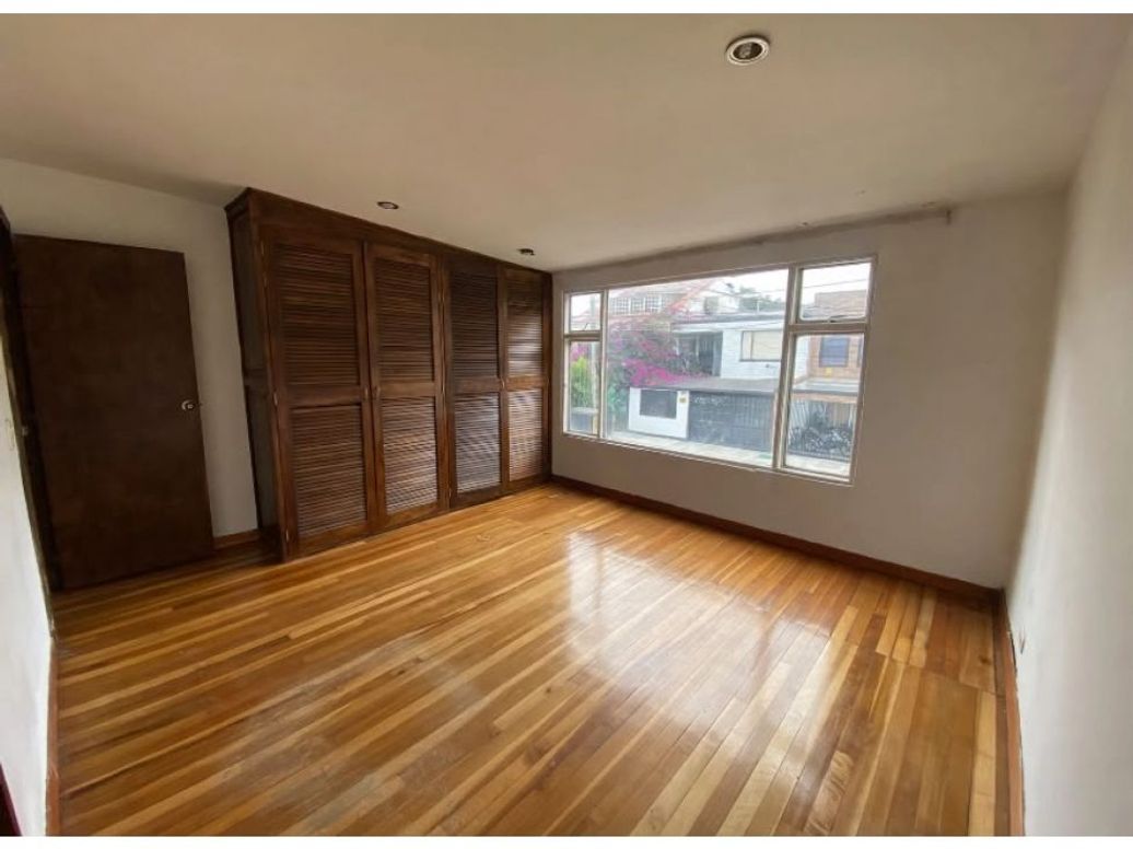 Casa de 5 alcobas en venta en Andes Norte, Bogotá, 400 m² · foto 7 de 18