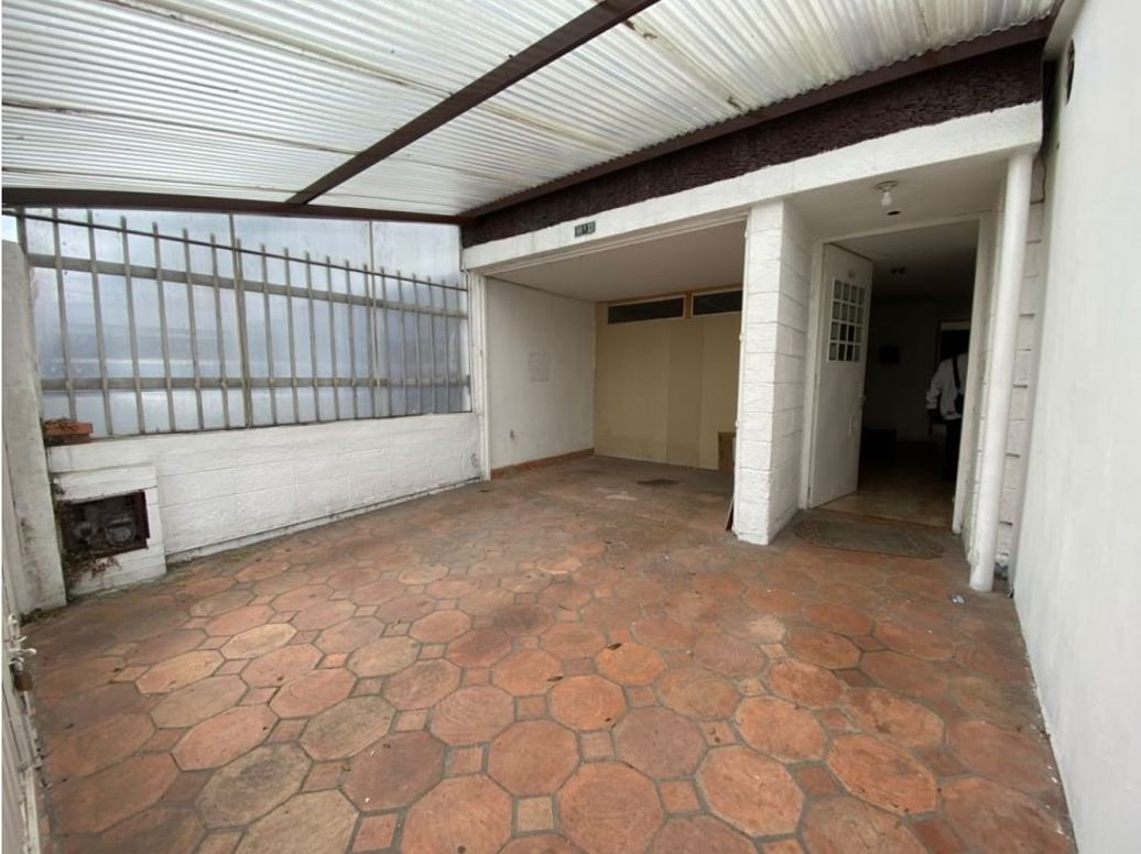 Casa de 5 alcobas en venta en Andes Norte, Bogotá, 400 m² · foto 16 de 18