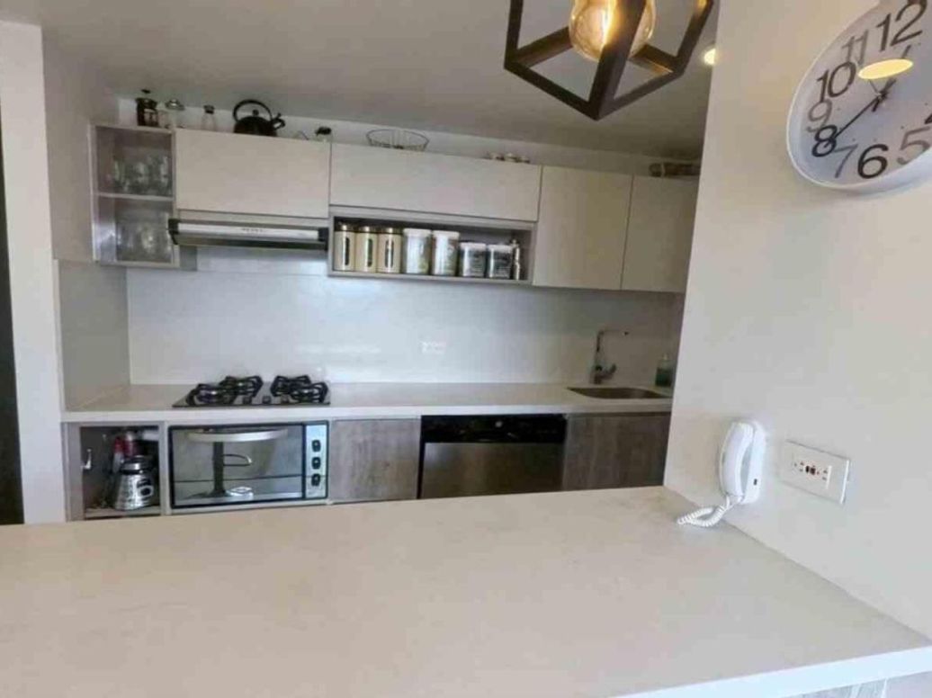 Apartamento de 3 alcobas en venta en La Igualdad, Bogotá, 67 m² · foto 8 de 20