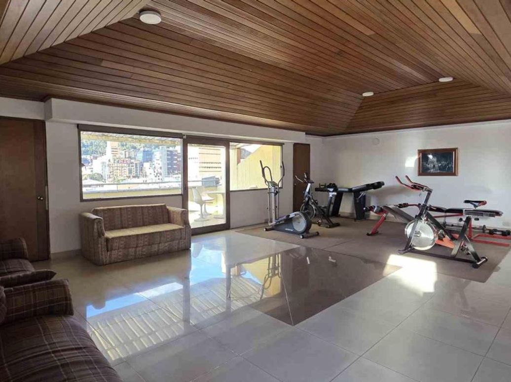 Apartamento de 2 alcobas en venta en Santa Barbara Central, Bogotá, 86 m² · foto 17 de 20