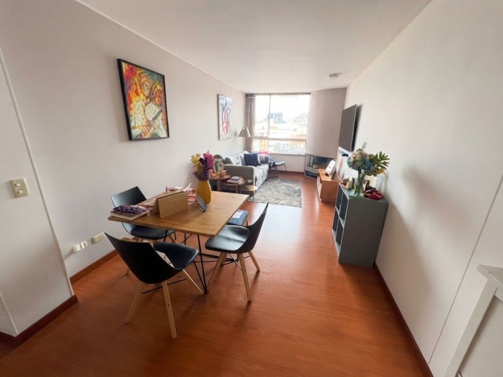 Apartamento de 2 alcobas en venta en María Cristina, Bogotá, 78 m² · foto 2 de 10