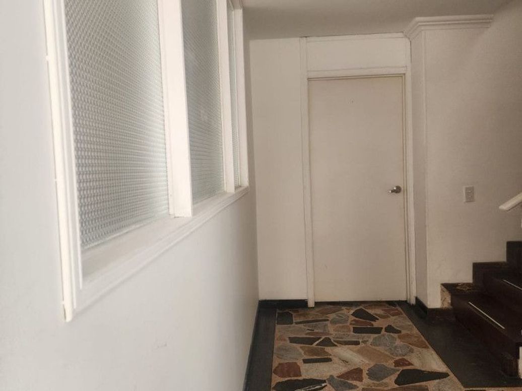 Casa de 8 alcobas en venta en Puente Largo, Bogotá, 385 m² · foto 6 de 20