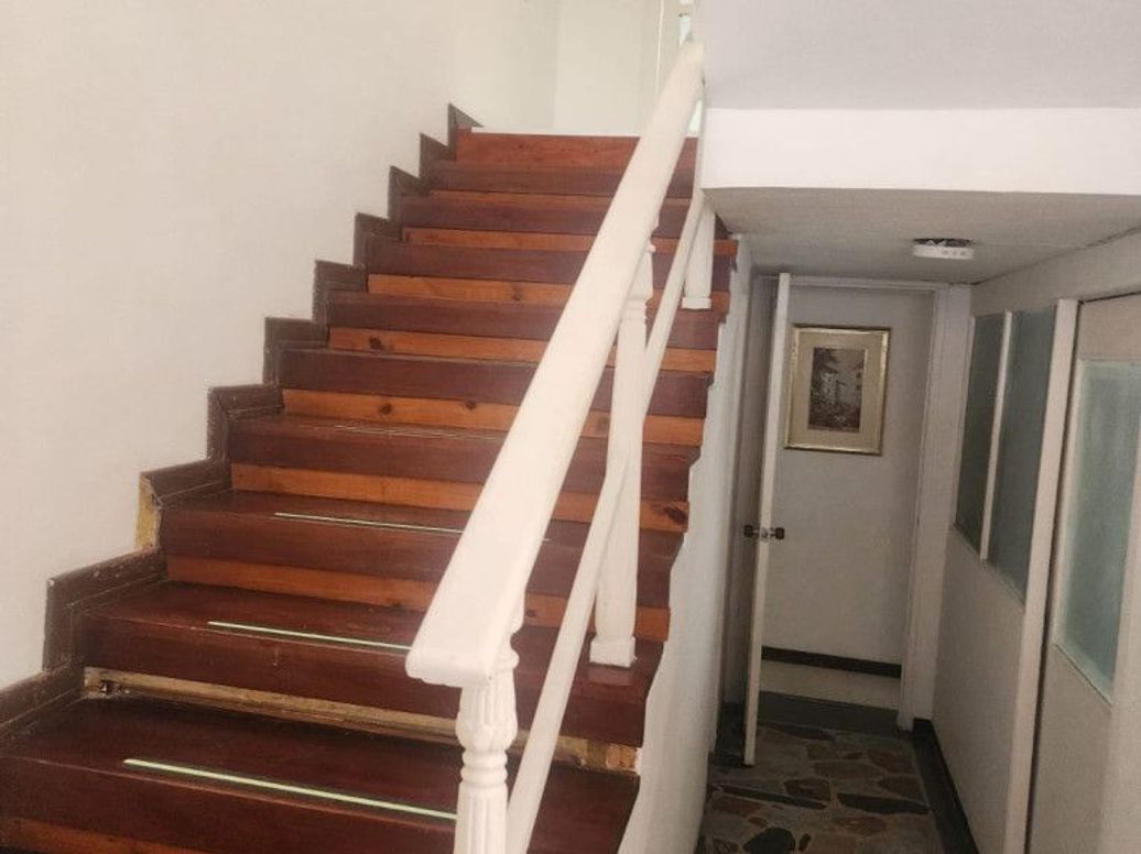 Casa de 8 alcobas en venta en Puente Largo, Bogotá, 385 m² · foto 15 de 20