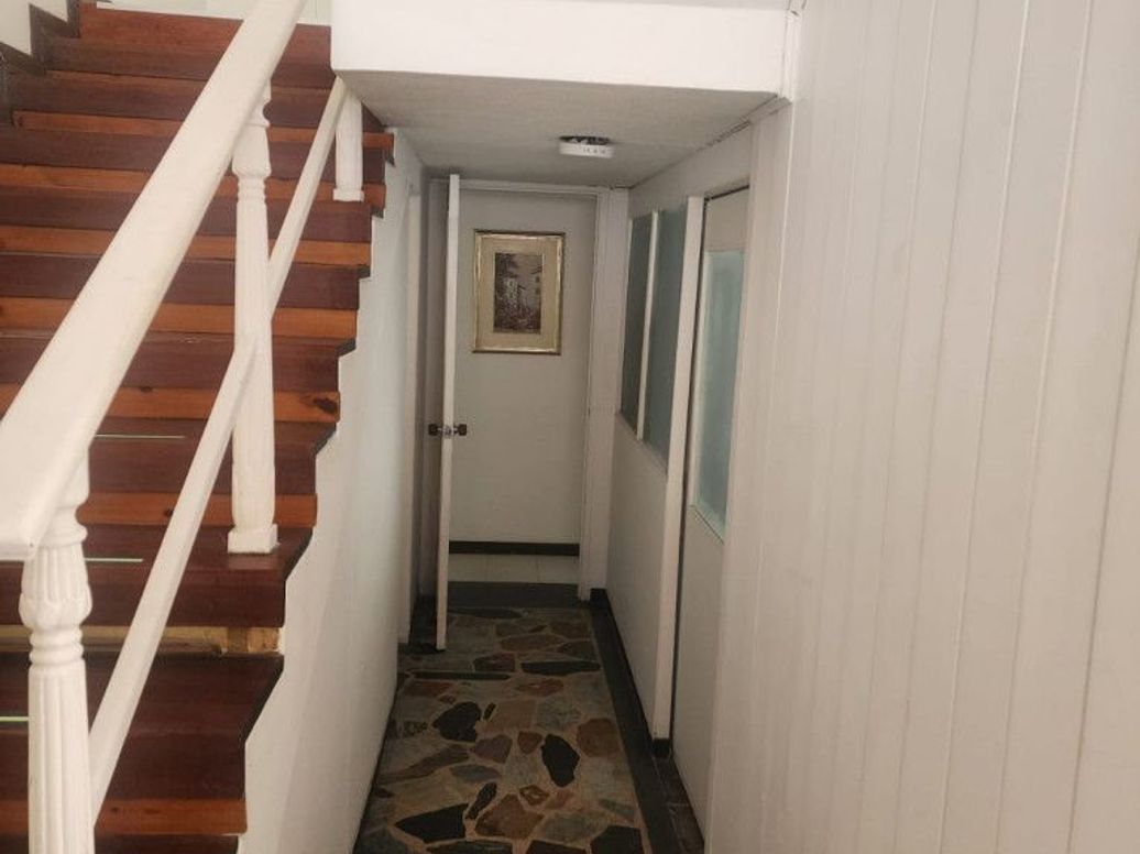 Casa de 8 alcobas en venta en Puente Largo, Bogotá, 385 m² · foto 4 de 20