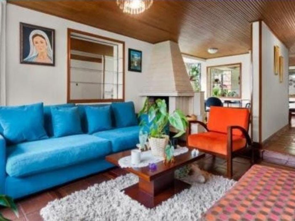 Casa de 8 alcobas en venta en Puente Largo, Bogotá, 385 m² · foto 2 de 20