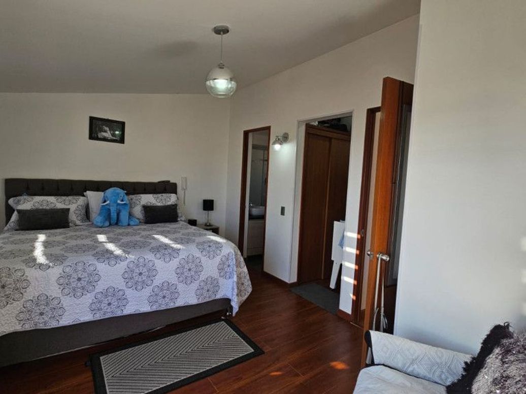 Casa de 3 alcobas en venta en San Jorge, Bogotá, 99 m² · foto 2 de 10