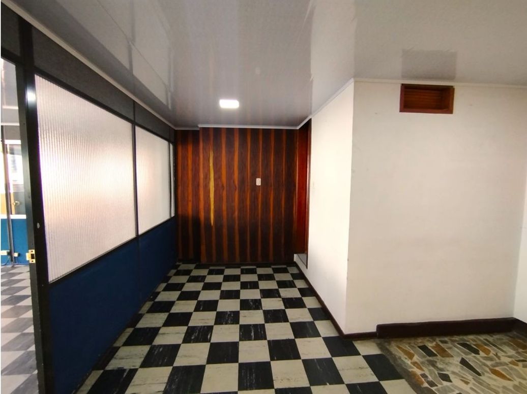 Apartaestudio en venta en La Catedral, Bogotá, 577 m² · foto 7 de 20