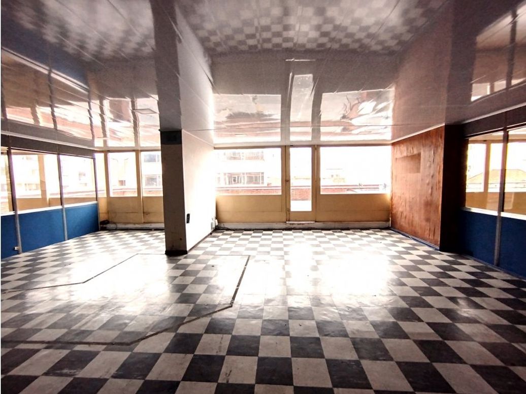 Apartaestudio en venta en La Catedral, Bogotá, 577 m² · foto 11 de 20