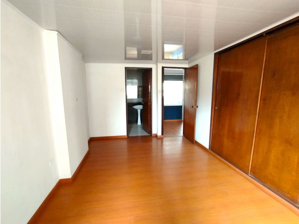 Apartaestudio en venta en La Catedral, Bogotá, 577 m² · foto 19 de 20