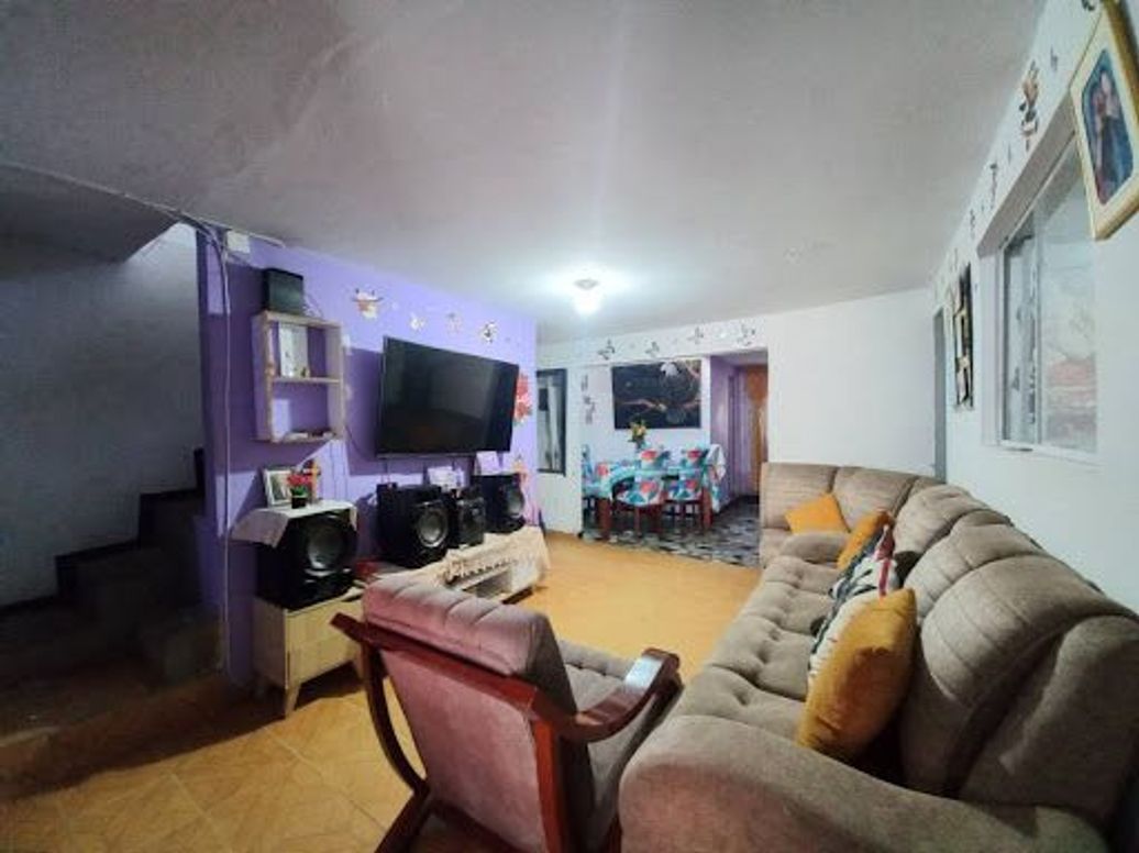 Casa de 9 alcobas en venta en Ciudad Kennedy Sur, Bogotá, 223 m² · foto 16 de 20