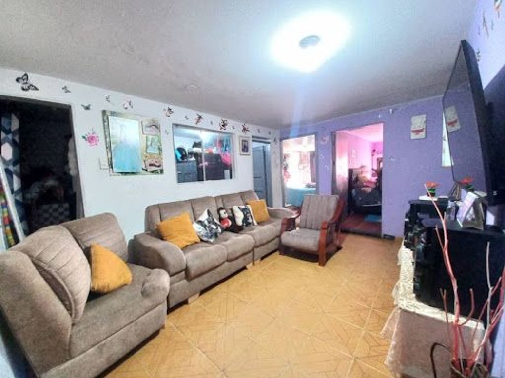 Casa de 9 alcobas en venta en Ciudad Kennedy Sur, Bogotá, 223 m² · foto 17 de 20