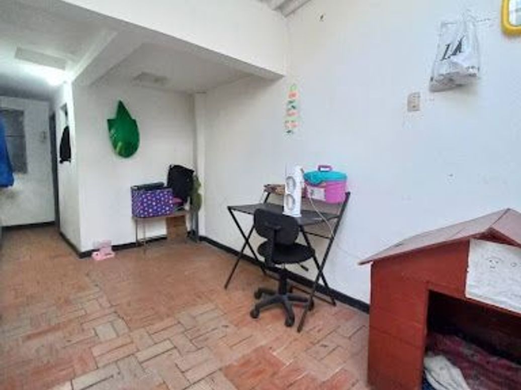 Casa de 9 alcobas en venta en Ciudad Kennedy Sur, Bogotá, 223 m² · foto 11 de 20