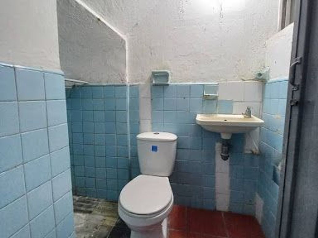 Casa de 9 alcobas en venta en Ciudad Kennedy Sur, Bogotá, 223 m² · foto 4 de 20