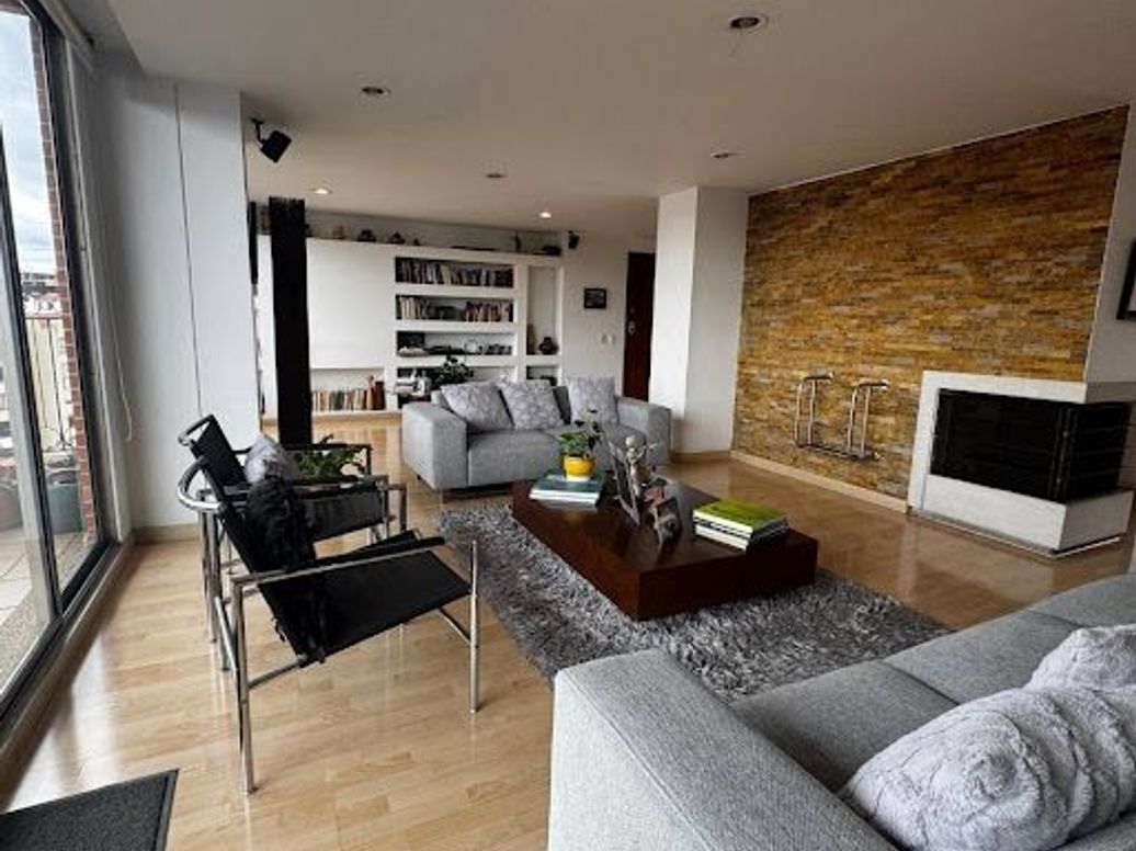 Apartamento de 4 alcobas en venta en Ciudad Salitre, Bogotá, 233 m² · foto 3 de 20