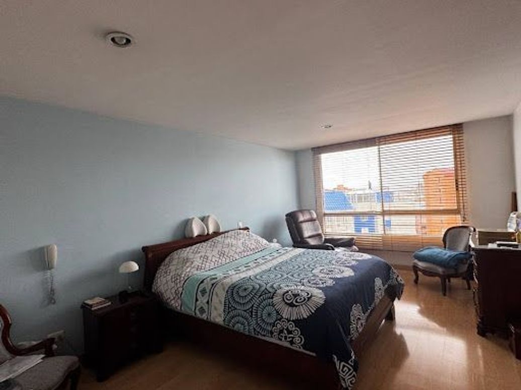 Apartamento de 4 alcobas en venta en Ciudad Salitre, Bogotá, 233 m² · foto 10 de 20