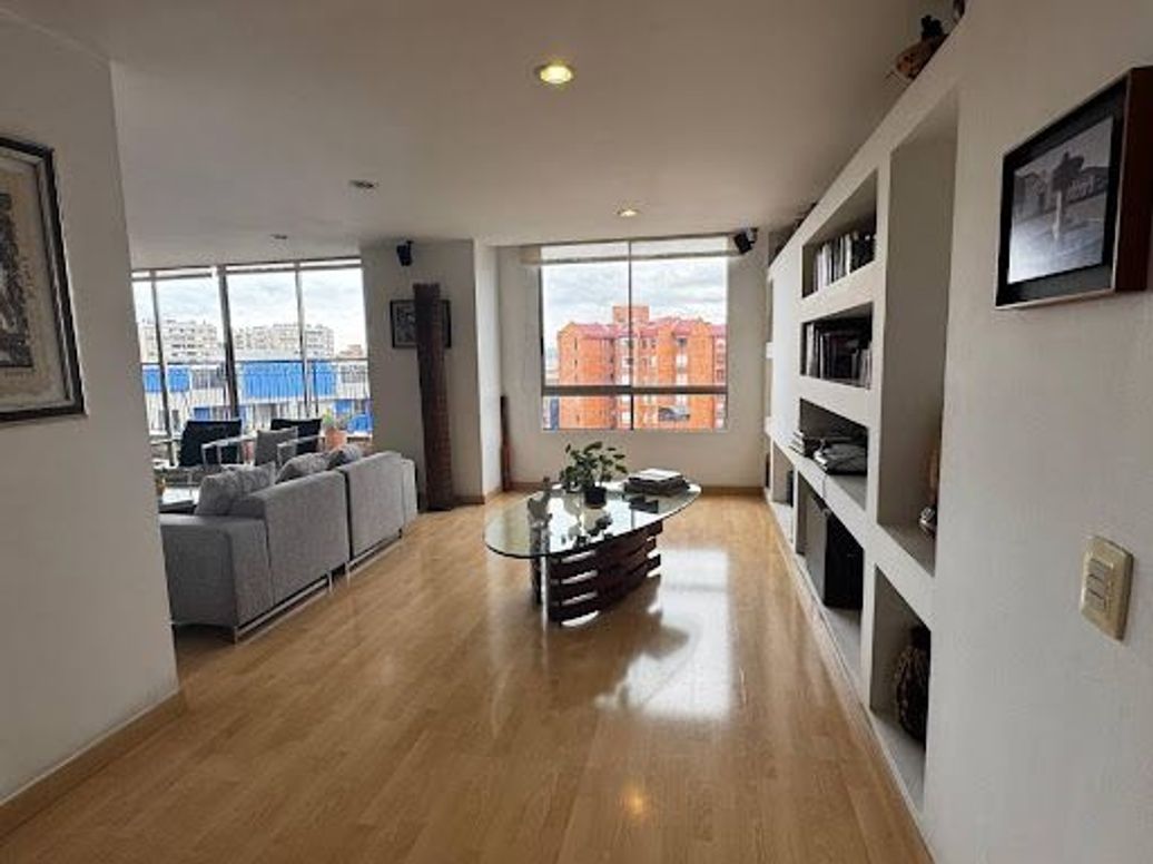 Apartamento de 4 alcobas en venta en Ciudad Salitre, Bogotá, 233 m² · foto 17 de 20