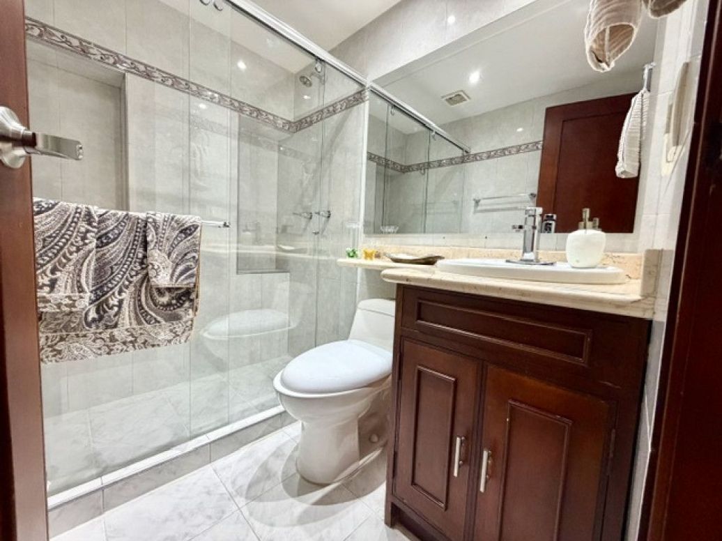 Apartamento de 3 alcobas en arriendo en Santa Barbara Central, Bogotá, 169 m² · foto 15 de 20