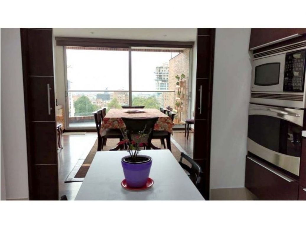 Apartamento de 2 alcobas en venta en Chicó Alto, Bogotá, 183 m² · foto 8 de 19