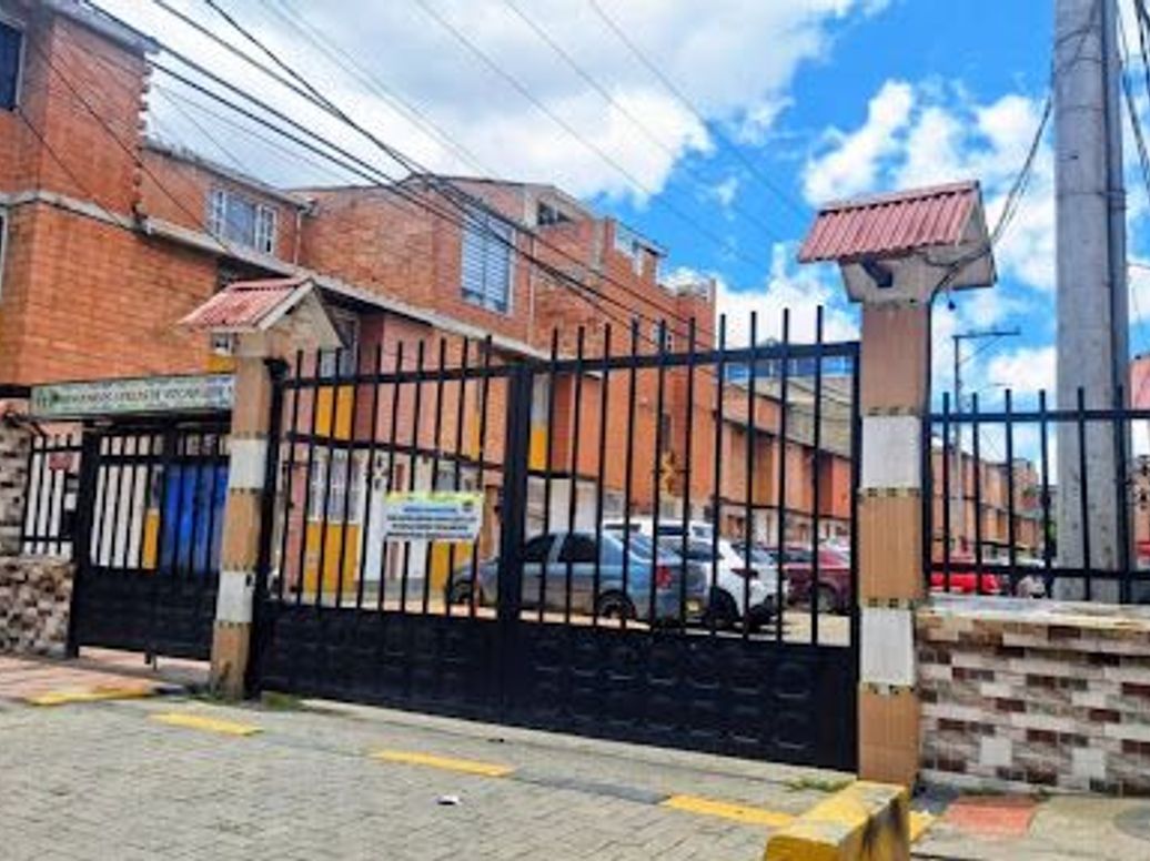 Casa de 2 alcobas en venta en Bosa, Bogotá, 45 m² · foto 3 de 20