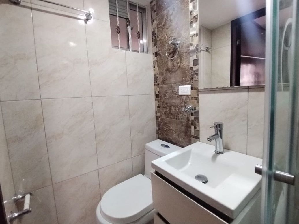 Apartamento de 3 alcobas en venta en India Catalina, Bogotá, 51 m² · foto 10 de 20