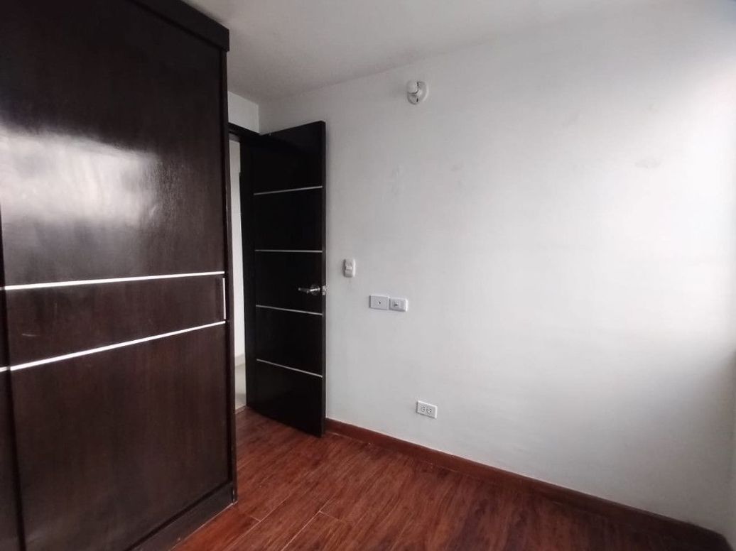 Apartamento de 3 alcobas en venta en India Catalina, Bogotá, 51 m² · foto 6 de 20