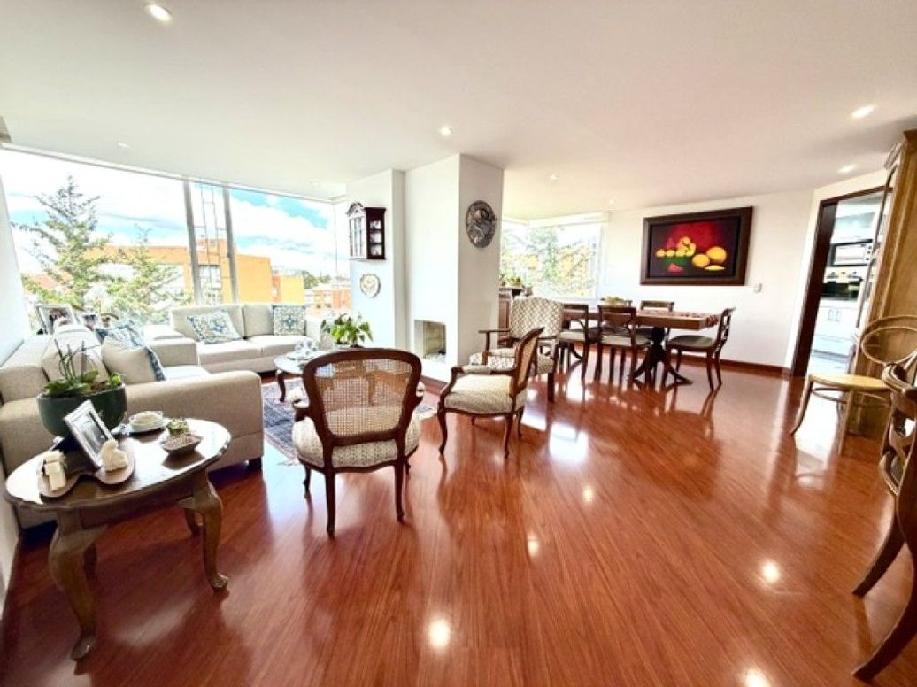 Apartamento de 4 alcobas en venta en Santa Barbara Central, Bogotá, 170 m² · foto 8 de 20