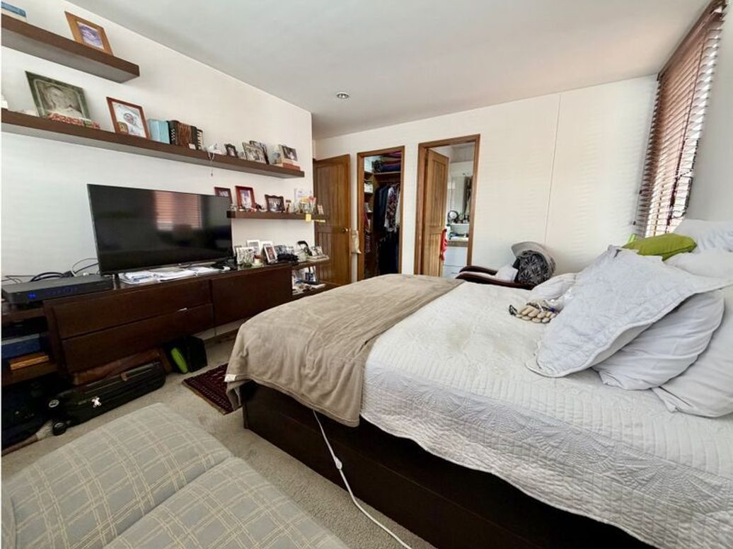 Apartamento de 1 alcoba en venta en Chico Norte Et. Iii, Bogotá, 62 m² · foto 11 de 20