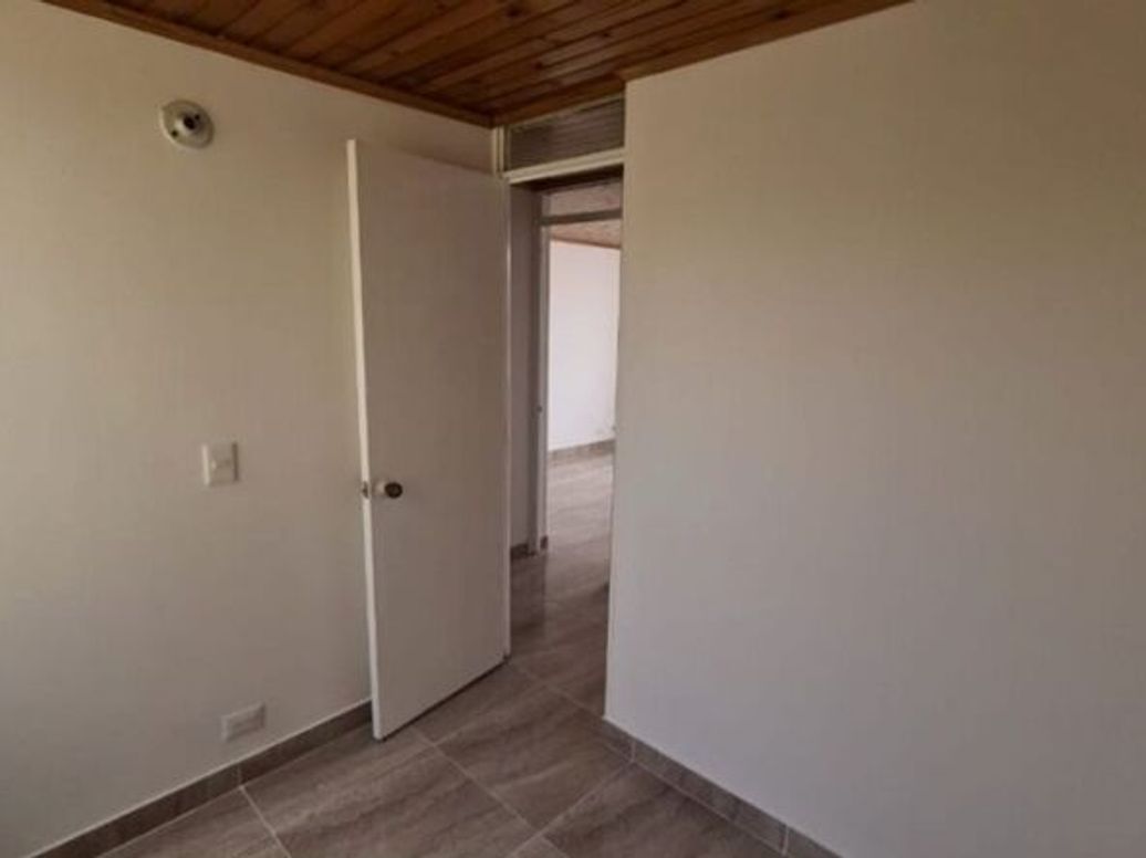 Apartamento de 3 alcobas en venta en Fontibón, Bogotá, 57 m² · foto 16 de 20
