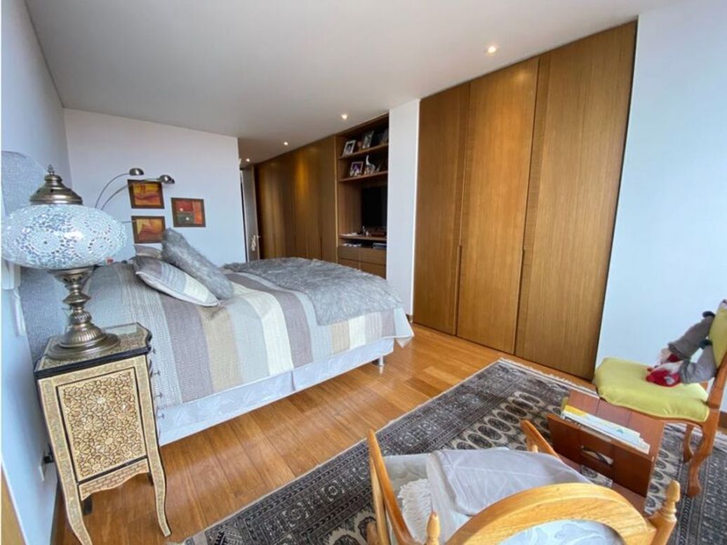 Apartamento de 2 alcobas en venta en Chicó Norte, Bogotá, 219 m² · foto 5 de 20