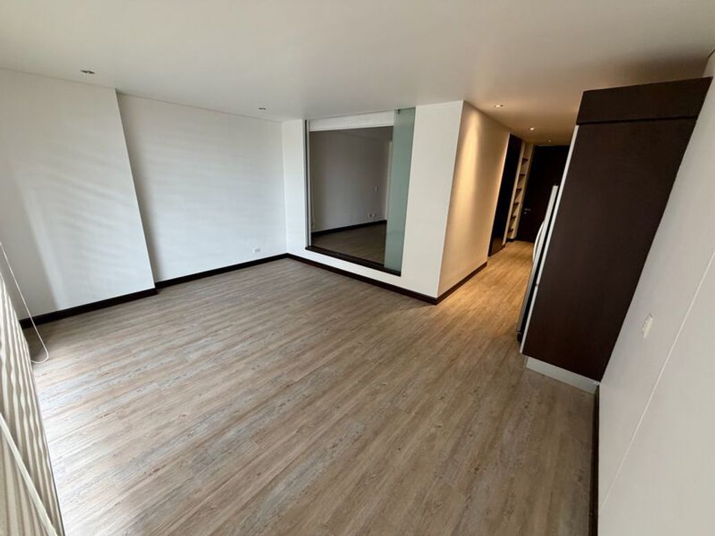 Apartaestudio en venta en Chicó Norte, Bogotá, 52 m² · foto 4 de 7