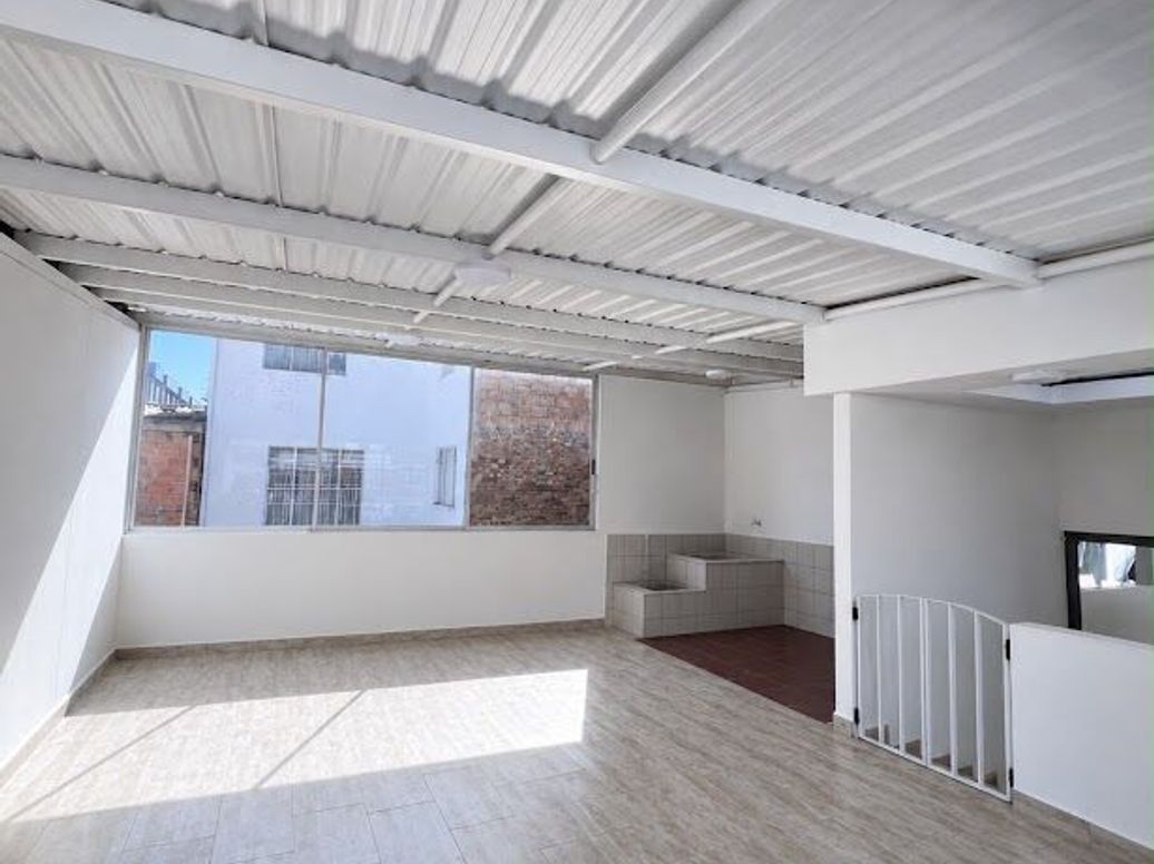 Casa de 4 alcobas en venta en Autopista Muzu, Bogotá, 151 m² · foto 9 de 9