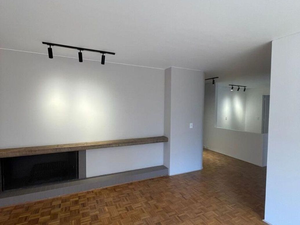 Apartamento de 2 alcobas en venta en Chicó Norte, Bogotá, 99 m² · foto 2 de 9